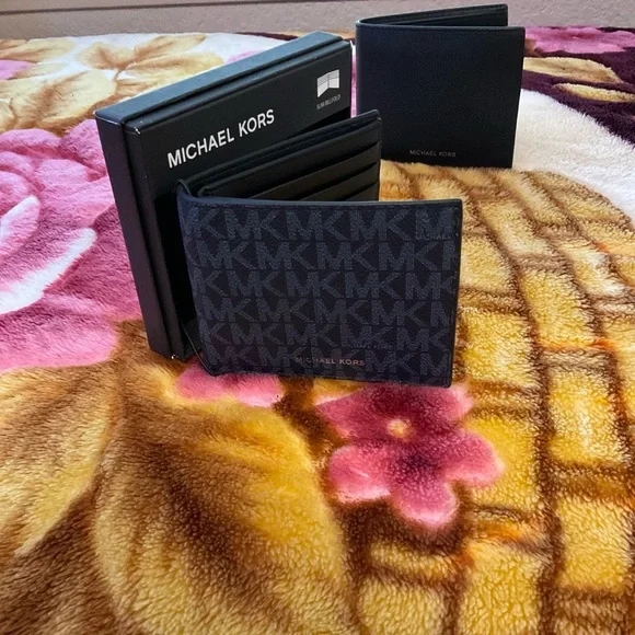 Michael Kors Men’s Billfold Wallet